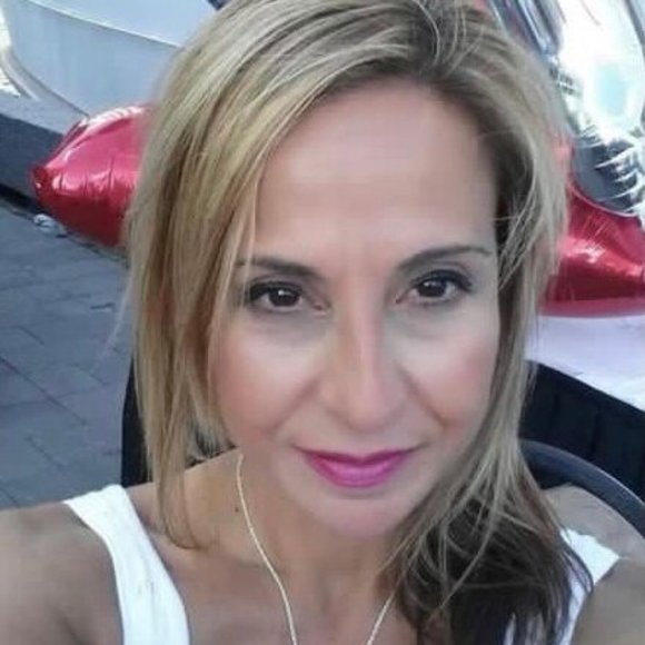 Meet your Posher, Franca - Picture 1 of 1